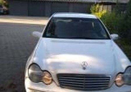 Mercedes-Benz C 180 Elegance