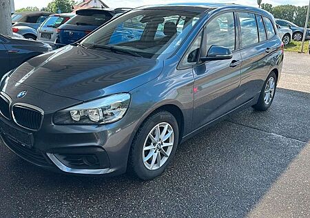 BMW 218 EU6 PANO ANHÄ PDC VOLL SERVICE