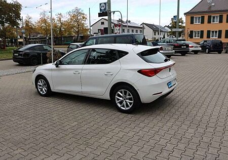 Seat Leon Style nur 17.000 km 1. Hand