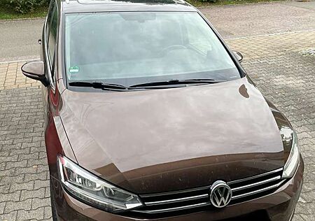VW Touran Volkswagen 2.0 TDI SCR (BMT) DSG Highline