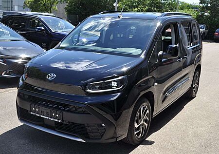 Toyota Pro Ace Proace City Verso 1.2 Turbo L1 Team Deutschland Modell 2024