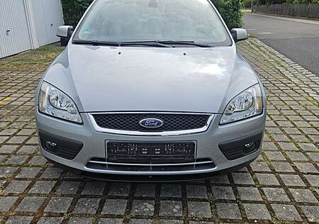 Ford Focus 1.6 Ti-VCT Trend