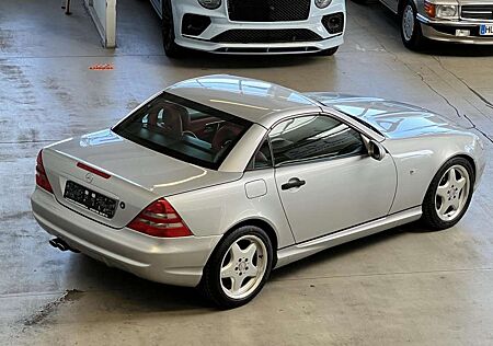 Mercedes-Benz SLK 230 AMG Optik Paket Designo Ausstattung