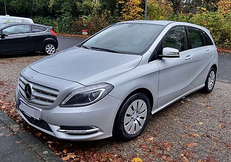 Mercedes-Benz B 180 CDI (BlueEFFICIENCY) 7G-DCT