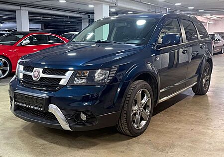 Fiat Freemont Cross AWD 7 Sitzer~Leder~Navi~automatik