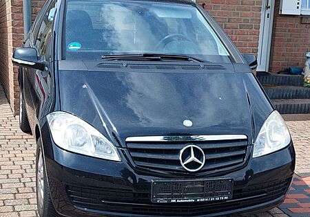 Mercedes-Benz A 180 BlueEFFICIENCY Elegance