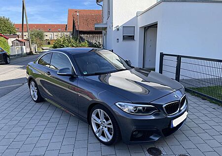 BMW 220 gebraucht kaufen BMW 220i 220 Coupe Sport-Aut. M Sport
