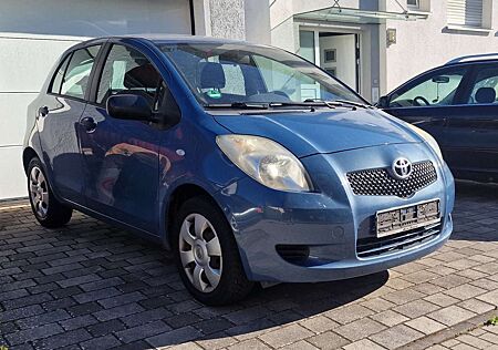 Toyota Yaris 1.0 VVT-i
