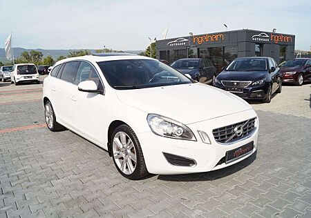Volvo V60 Kombi Summum Kamera Navi Bi-Xen Leder Temp