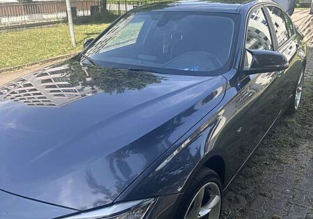 BMW 316 i SPORT LINE Xenon, PDC, Sitzheizung TOP Zustand!