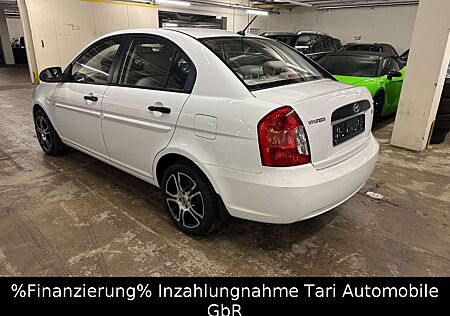 Hyundai Accent 1.4 GL 5-türer Klima, Radio-CD, 15" Alu's