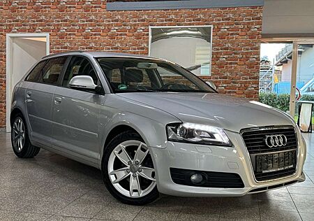 Audi A3 Sportback 2.0 TDI-Xenon-PDC-Alu-Temp-DPF voll