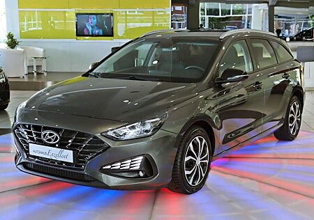 Hyundai i30 cw Edition 30*NAVI*KAMERA*SHZ*PDC*LED*