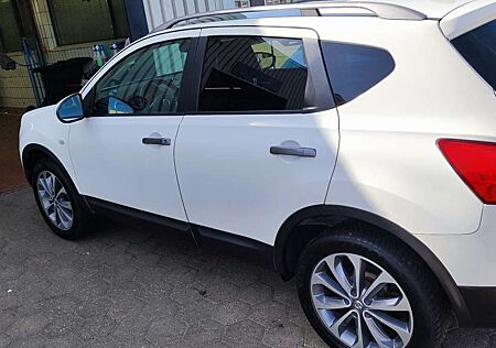 Nissan Qashqai 2.0 CVT lounge