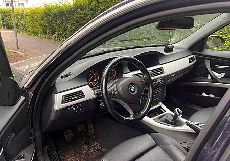 BMW 325i 325 Touring