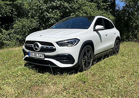 Mercedes-Benz GLA 200 (247.787)