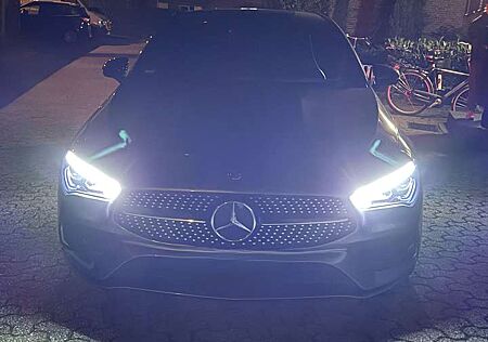 Mercedes-Benz CLA 200 Shootingbrake/AMG Paket/Night