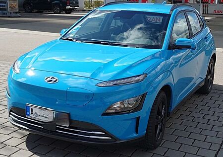 Hyundai Kona EV Select