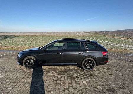 Skoda Superb III Combi Combi 2.0 TSI 4x4 DSG Sportline
