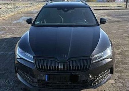 Skoda Superb III Combi Combi 2.0 TSI 4x4 DSG Sportline