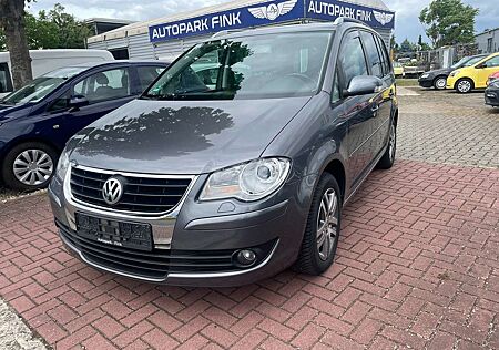 VW Touran Volkswagen Trendline 1.Hand,7 Sitze,Scheckheft Top Zustand
