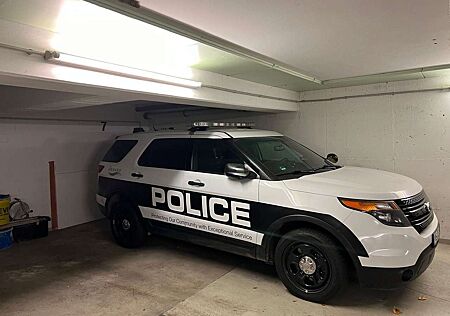 Ford Explorer 3.7 V6 Police Interceptor+Lichtbalken+.