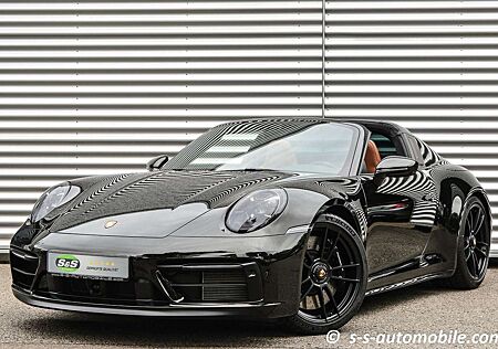 Porsche 992 Targa 4 GTS PTS Dunkelolivmet. NP €246.345,-