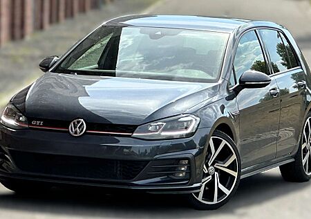 VW Golf GTI Volkswagen GTI BMT ACC/ LED Virtual Cockpit 19'