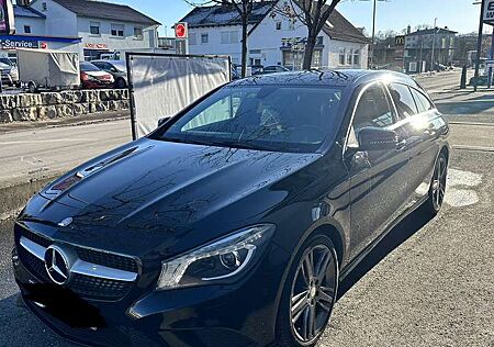 Mercedes-Benz CLA 220 CDI / d (117.903)