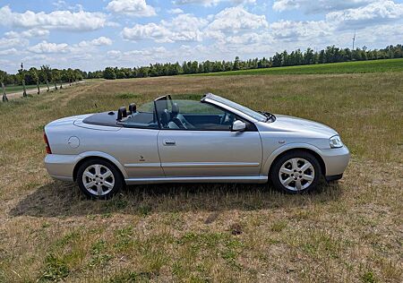 Opel Astra Cabrio 2.2 16V