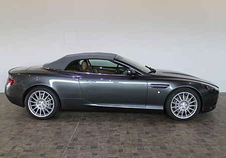 Aston Martin DB9 Volante V 12 Cabrio, Deutsche Auslieferung
