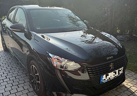 Peugeot 208 PureTech 75 Like