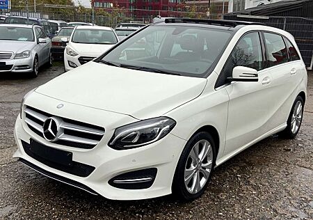 Mercedes-Benz B 180 Panorama-Dach/ Automatik / LED / Navi/ AHK/1.Hand/