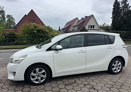 Toyota Verso 1.8l Executive 5-Sitzer*Pano*Automatik*