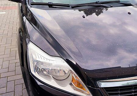 Ford Focus Turnier 1.6 TDCi DPF Black Magic
