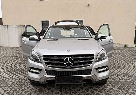 Mercedes-Benz ML 250 BlueTEC 4MATIC Luftfederung verliert Luft !