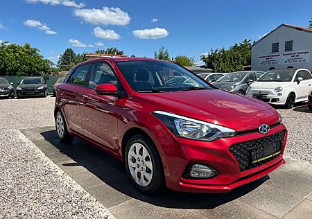 Hyundai i20 Advantage Business-Paket Sport Lenkrad