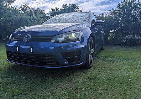 VW Golf Variant Volkswagen R BMT 4Motion