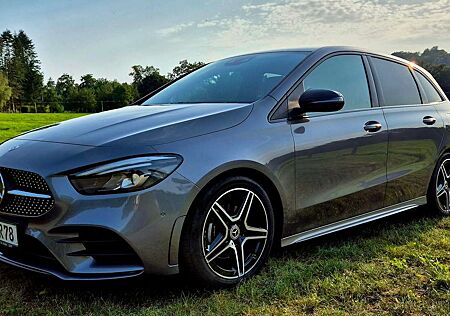 Mercedes-Benz B 180 7G-DCT AMG Line