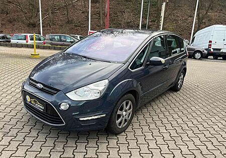 Ford S-Max Titanium