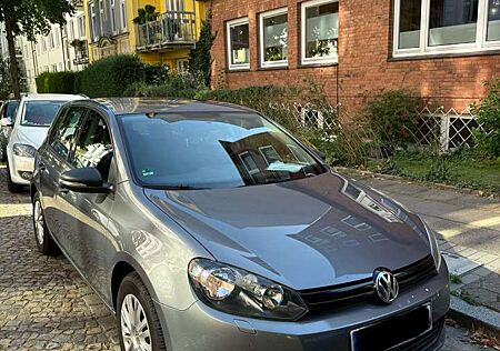 VW Golf Volkswagen 1.6 TDI DPF BlueMotion Technology Trendline