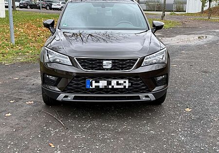 Seat Ateca 1.5 TSI DSG NAVI KAMERA AHK SHZ Tempomat