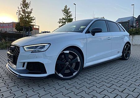 Audi RS3 2.5 TFSI quattro Akrapovic B&O Eventuri