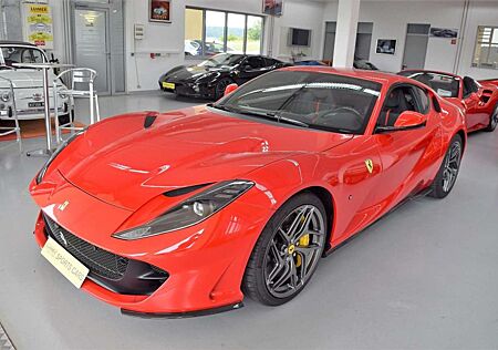 Ferrari 812 SF Racingsitze Lifting Kamera LED JBL Carbon