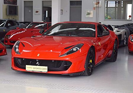 Ferrari 812 SF Racingsitze Lifting Kamera LED JBL Carbon
