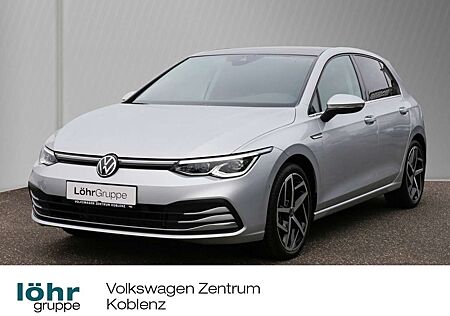 VW Golf Volkswagen VIII 1.5 eTSI DSG Style Navi/Pano/Matrix