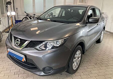 Nissan Qashqai 1.2 DIG-TTEKNA