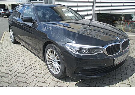 BMW 520d 520 xDrive Sport Line Standh./ Pano/ 5*Paket/ etc