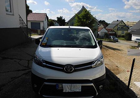 Toyota Pro Ace Proace Proace 1,5-l-D-4D Meister compact