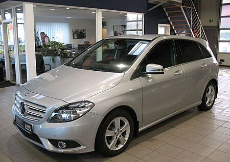 Mercedes-Benz B 200 (BlueEFFICIENCY) 7G-DCT *NAVI*KLIMA*BT*